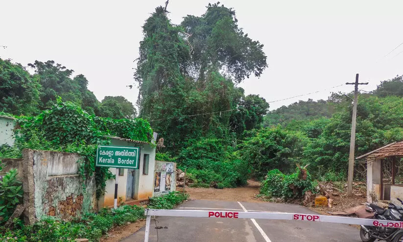 മുന്നറിയിപ്പില്ലാതെ തമിഴ്നാട് അടച്ചിട്ട അട്ടപ്പാടി മുള്ളി ചെക്പോസ്റ്റ് തുറക്കണമെന്ന് ഊട്ടി എംഎൽഎ തമിഴ്നാട് മുഖ്യമന്ത്രിക്ക് നിവേദനം നൽകി