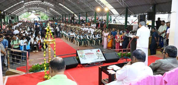  വിവേകം, സൗഹൃദം, അറിവ് എന്നിവ നശിപ്പിക്കുന്ന മാരക വിപത്താണ് ലഹരി: മുഖ്യമന്ത്രി