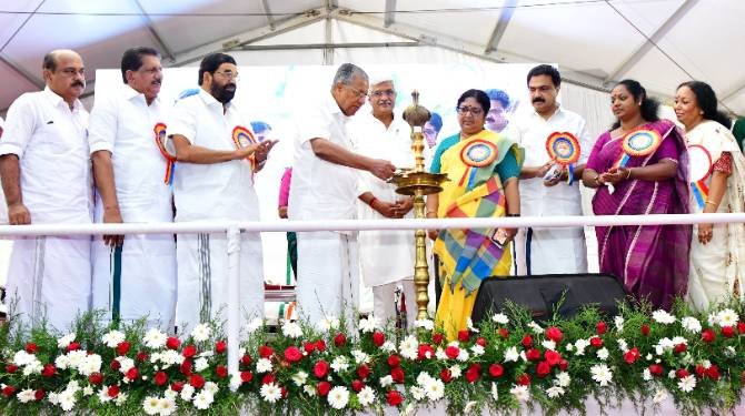  സയൻസ് സിറ്റിയുടെ ഒന്നാംഘട്ട ഉദ്ഘാടനം മുഖ്യമന്ത്രി നിർവ്വഹിച്ചു
