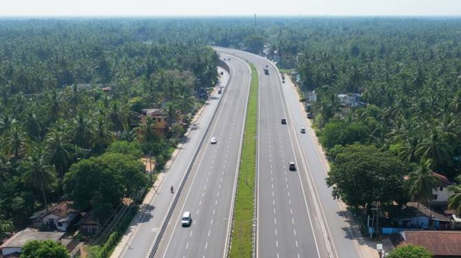  ദേശീയപാതയുമായി ബന്ധപ്പെട്ട് ചേര്‍ന്ന റിവ്യൂ യോഗം ചേർന്നു