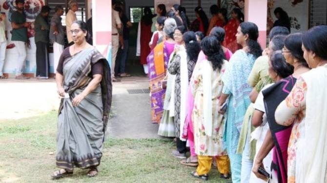  ആദ്യഘട്ട വോട്ടെടുപ്പ് : ഏഴ് ജില്ലകളിൽ പോളിങ് 70.91 ശതമാനം