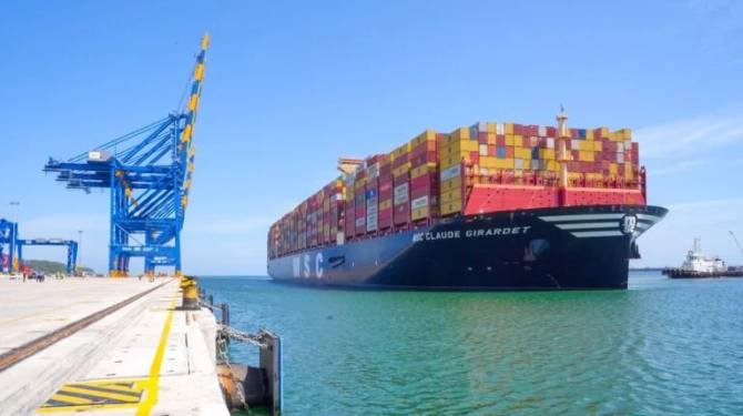  വിഴിഞ്ഞം അന്താരാഷ്ട്ര തുറമുഖം: അടുത്ത ഘട്ട നിർമ്മാണപ്രവർത്തനങ്ങൾക്ക് ജനുവരിയിൽ തുടക്കമാകും