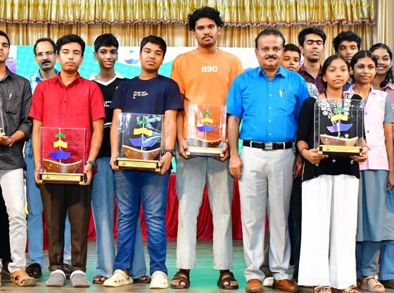  കേരളത്തെ അടുത്തറിഞ്ഞ് സി.എം മെഗാ ക്വിസ്